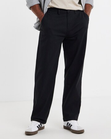 Loose Fit Chino