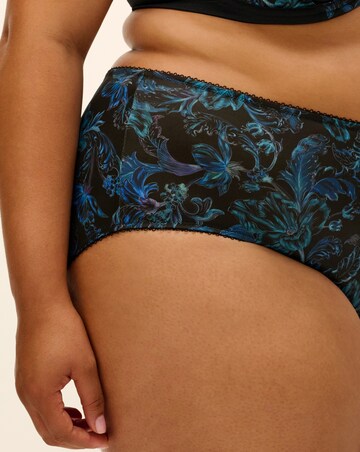 Goddess Kayla Brief