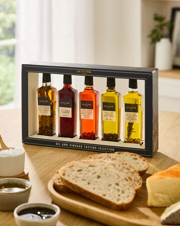 La Cucina Flavoured Oils & Vinegar Set of 5