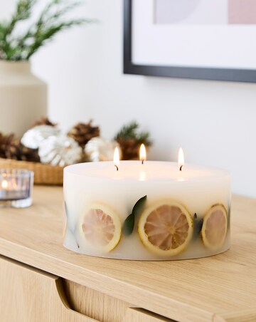 Winter Morning Eucalyptus & Cedar Eucalyptus & Cedar Inclusion Candle