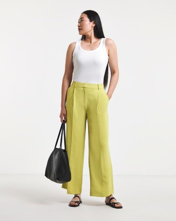 Textured Pleated Wide Leg Trousers