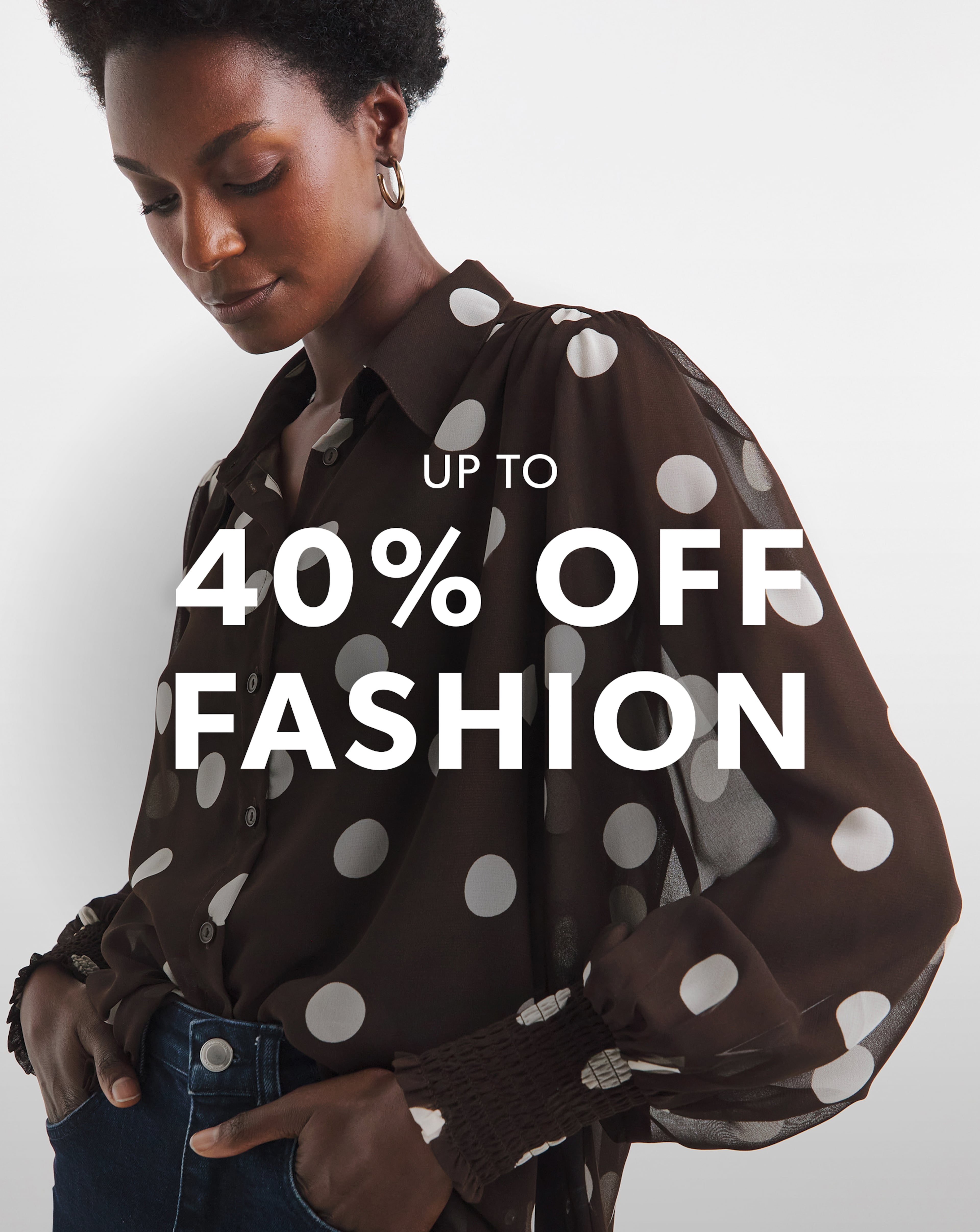 Model is wearing a spot pattern sheer printed georgette volume sleeve blouse.