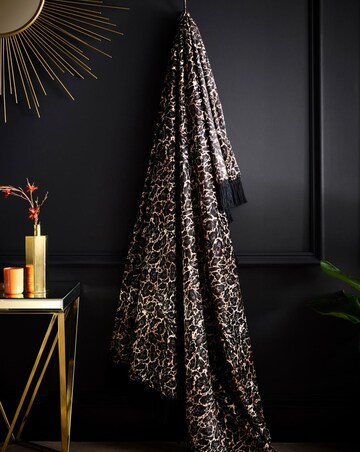 Laurence Llewelyn-Bowen Josephine Throw