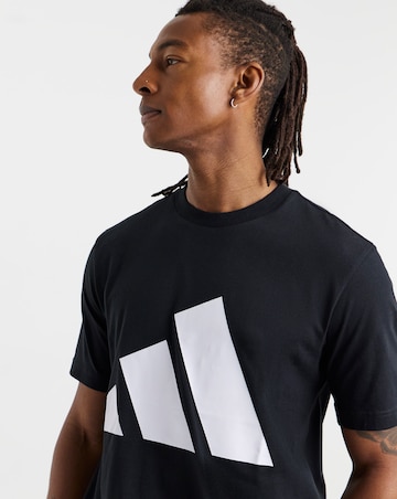 adidas Big Logo T-Shirt