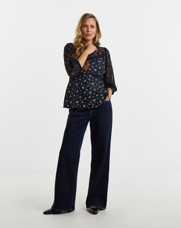 Printed Black Lace Sleeve Blouse
