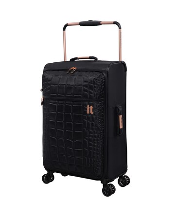 IT Luggage World's Lightest Medium Suitcase Set