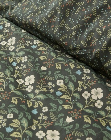 D & D Heritage Floral Duvet Cover Set