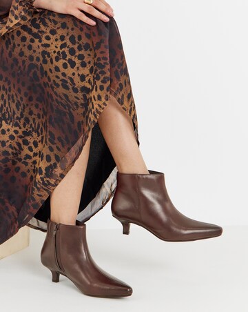 Shayna Pointed Toe Kitten Heel Leather Ankle Boots - Wide Fit (E)