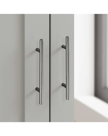 Highgate 3 Door Wardrobe With Mirror