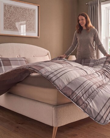 Silentnight Coverless Printed Check Natural 10.5 Tog Duvet
