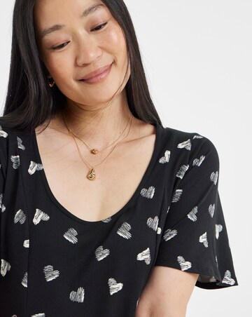 Black Heart Scoop Neck Angel Sleeve Longline Top