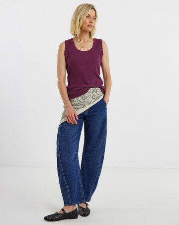 Berry Scallop Edge Vest