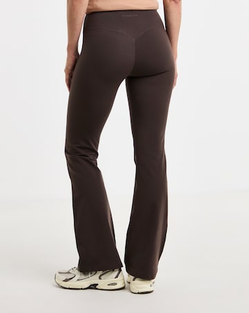 Gym King Peach Luxe Flared Yoga Pants