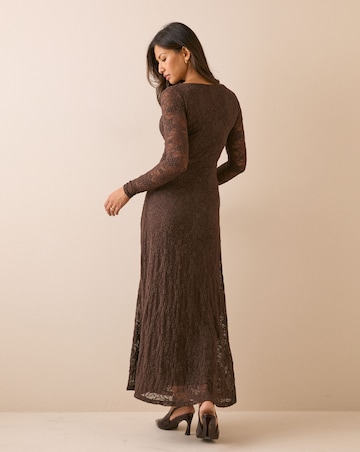 NOBODY'S CHILD HAILEY LACE RUCHED MIDI DRESS