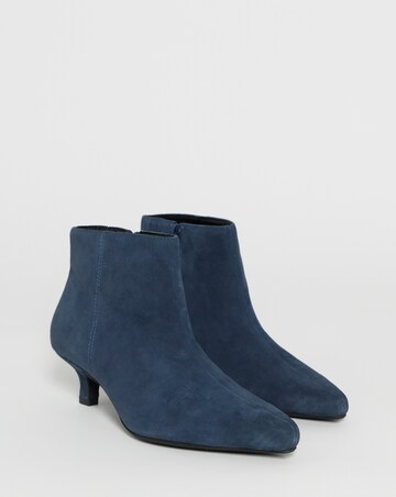 Shayna Pointed Toe Kitten Heel Leather Ankle Boots - Wide Fit (E)
