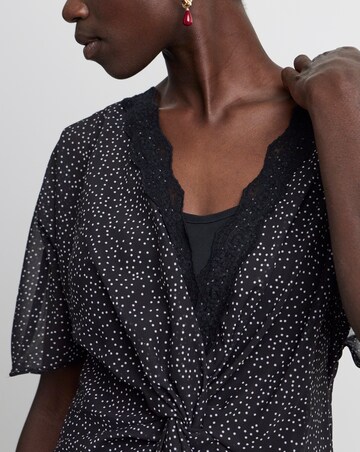 Joanna Hope Knot Front Blouse