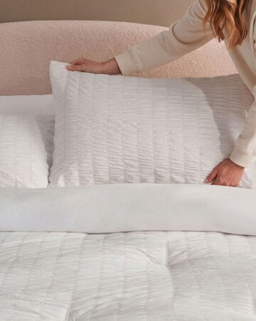 Silentnight Coverless Luxury Seersucker 10.5 Tog Duvet