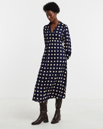 Contrast Collared Tea Dress