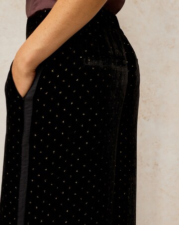White Stuff Reagan Velvet Trouser