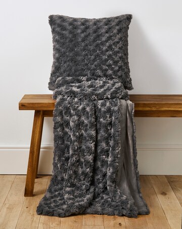 Brushed Faux Fur Throw