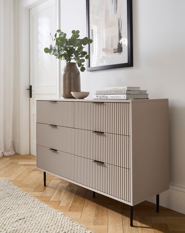 Fernley Large Chest