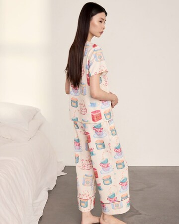 Chelsea Peers Cotton Crew Neck T-Shirt & Capri Bottoms Tea Party Print