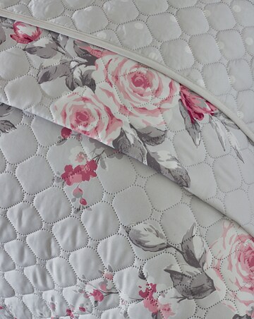 Catherine Lansfield Canterbury Bedspread