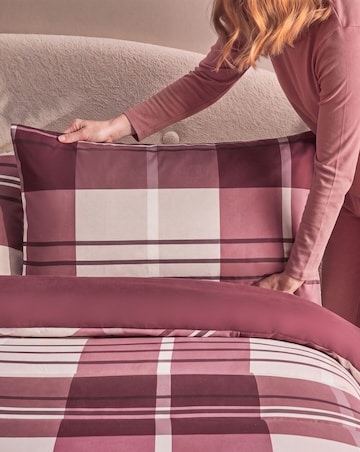 Silentnight Coverless Printed Check Berry 10.5 Tog Duvet