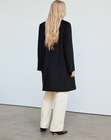 Mango Coat Dali