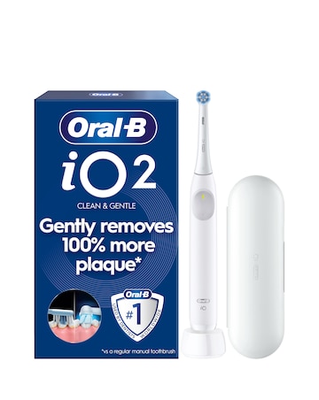 Oral-B iO2 Series Simple White + Travel Case