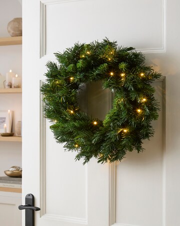 Pre-Lit Malmo Pine Wreath