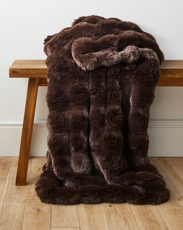 Luxe Bubble Faux Fur Throw