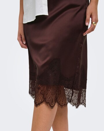 ONLY MIDI LACE SATIN SKIRT