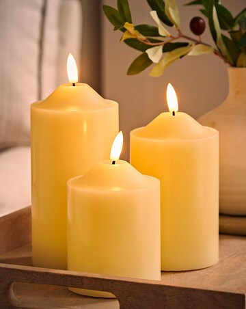 ValueLights Set of 3 LED Flickering Candles with Remote Control