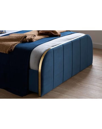 Rowan Curved Bed
