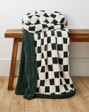 Chequerboard Sherpa Fleece Throw