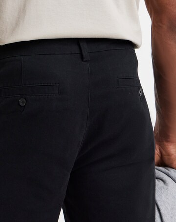 Loose Fit Chino