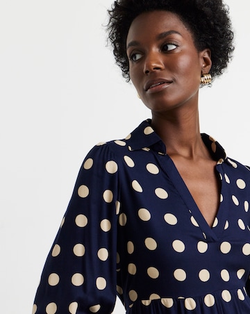 Contrast Collared Tea Dress