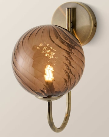 ValueLights Sydney Brushed Brass with Brown Swirl Glass Wall Light