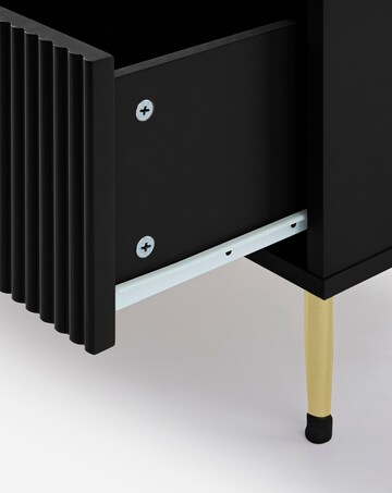 Fernley Small Chest