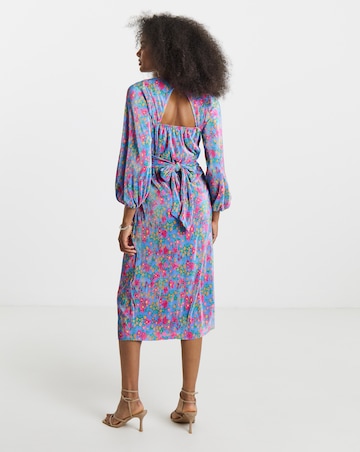 Floral Print Cut Out Back Plisse Midi Dress