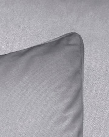 Hampton Velvet Pair of Cushion Covers