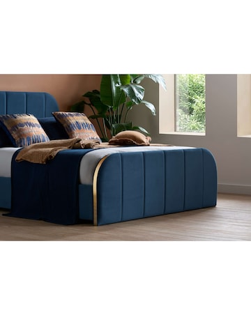 Rowan Curved Bed