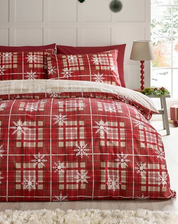 Catherine Lansfield Christmas Scandi Check Duvet Cover Set