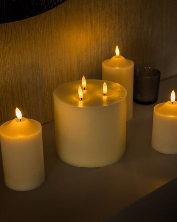 ValueLights Set of 3 LED Flickering Candles with Remote Control