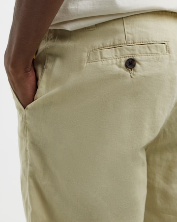 Linen Blend Chino Short