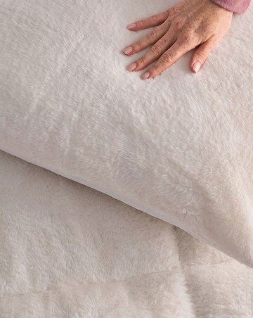 Silentnight Coverless Faux Fur 10.5 Tog Duvet