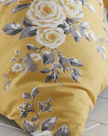 Catherine Lansfield Canterbury Duvet Cover Set