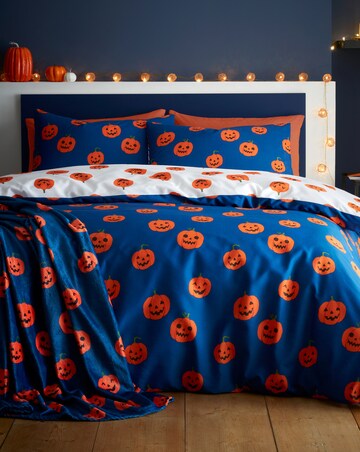 Catherine Lansfield Halloween Pumpkins Throw