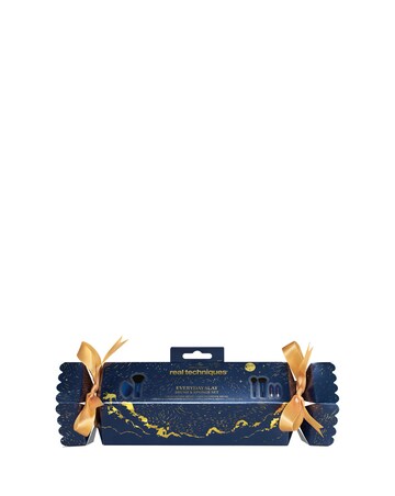 Real Techniques Make Up Cracker Gift Set